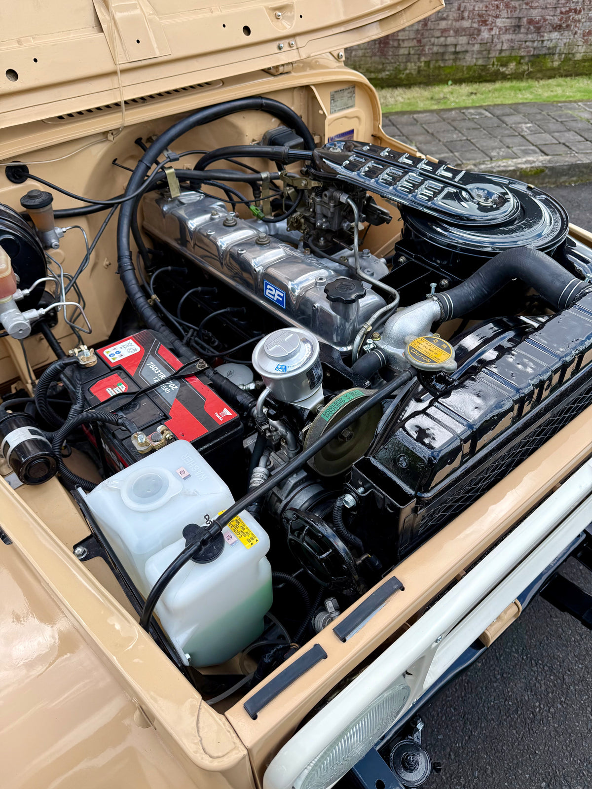 Beige 1981 Toyota FJ40 Land Cruiser Full Servicing and 2F Engine Overhauled 