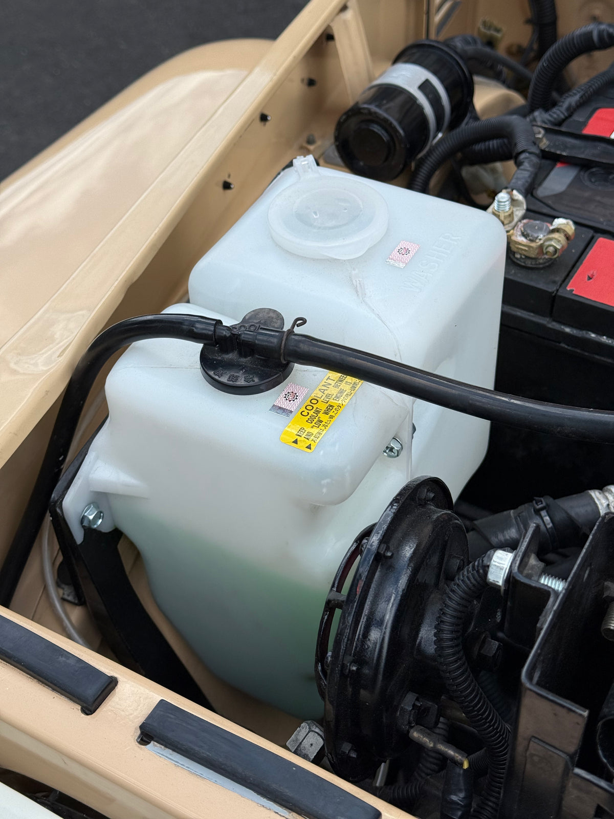 Beige 1981 Toyota FJ40 Land Cruiser Full Servicing and 2F Engine Overhauled