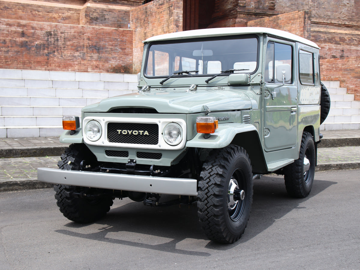 Newly Restored Grey 1979 Toyota FJ40 Land Cruiser Classic Look and New Genuine Toyota Parts