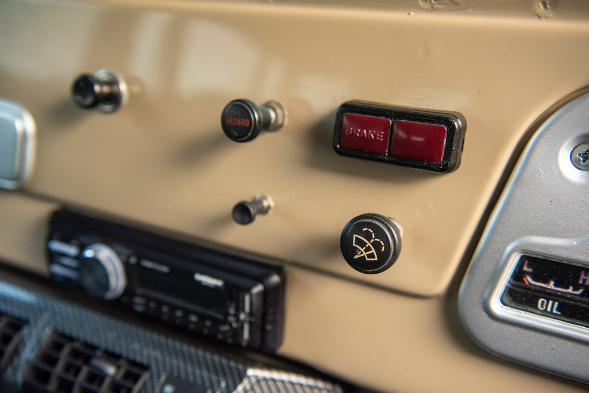 1977 TOYOTA FJ40 LAND CRUISER (SOLD)