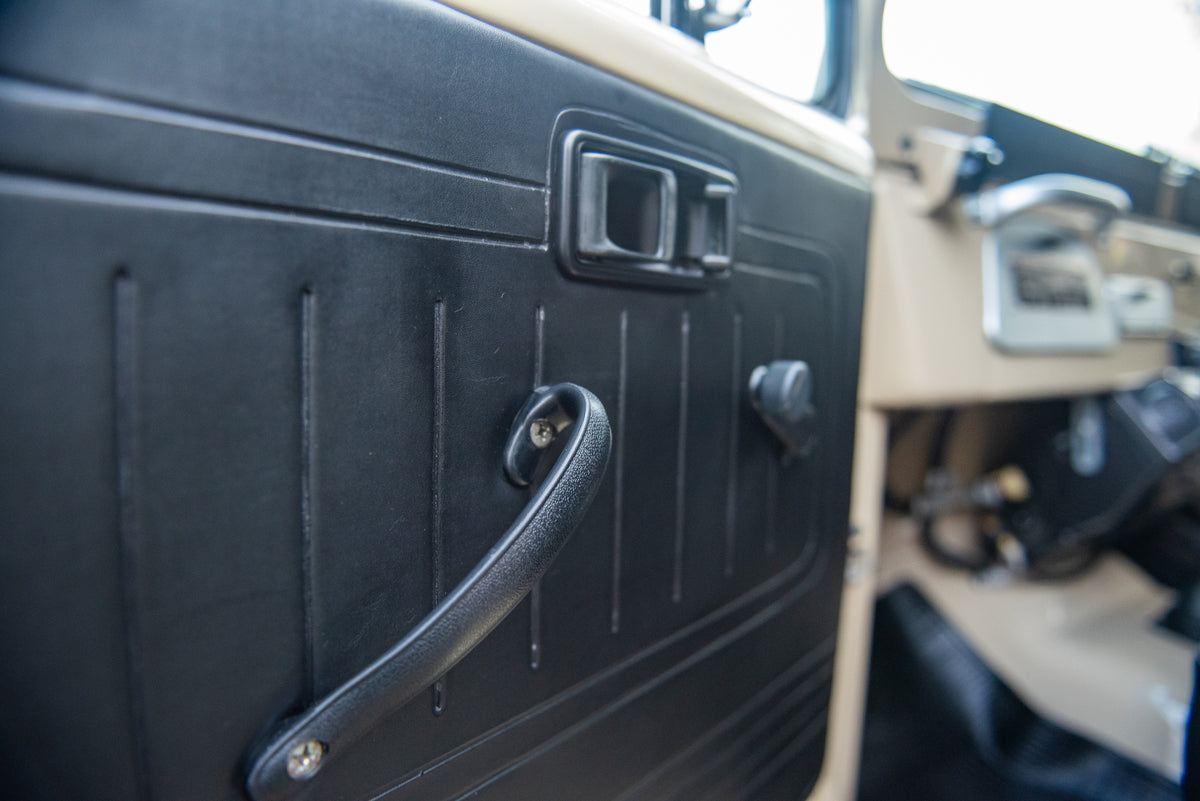 1977 TOYOTA FJ40 LAND CRUISER (SOLD)