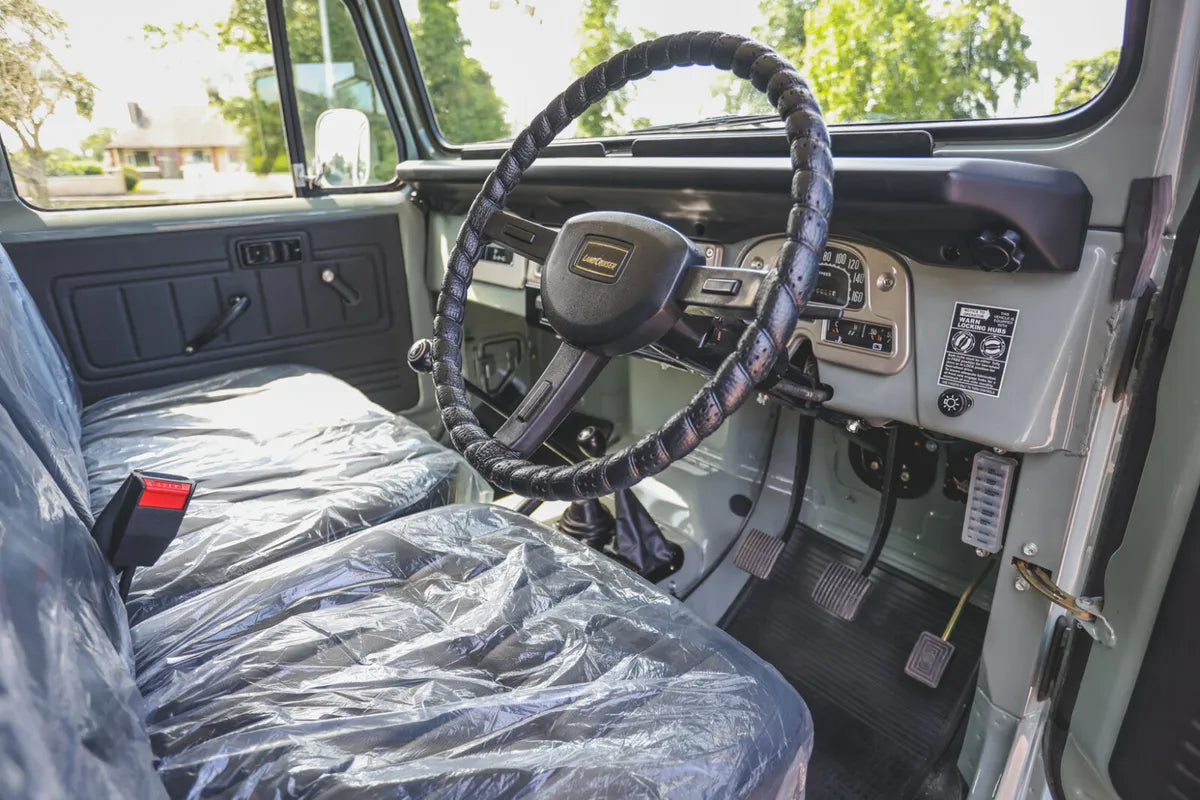 1982 TOYOTA FJ40 LAND CRUISER