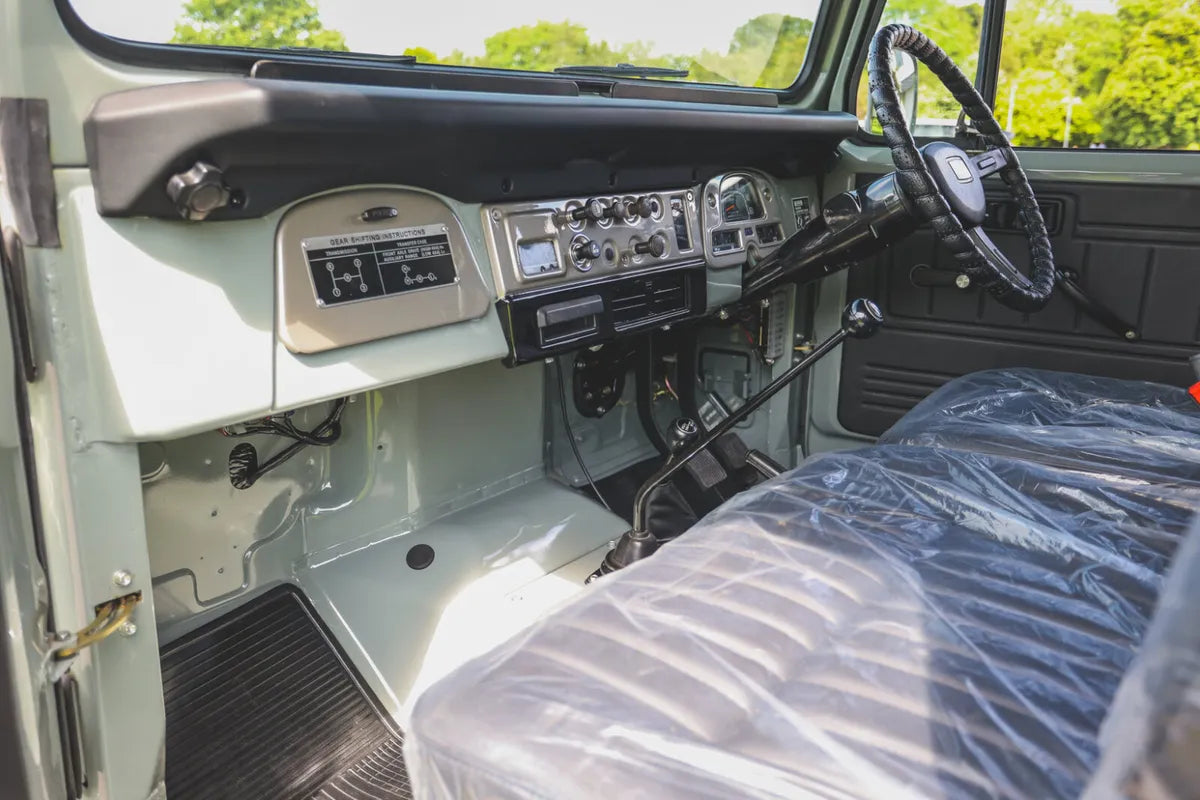 1982 TOYOTA FJ40 LAND CRUISER